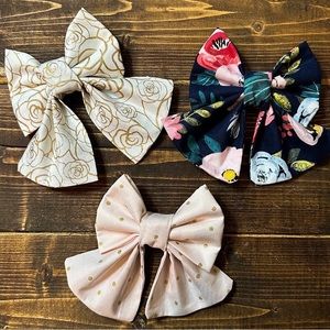 Sailor bows with elastics for collars